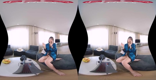 已孕的德国少妇自慰VR视频